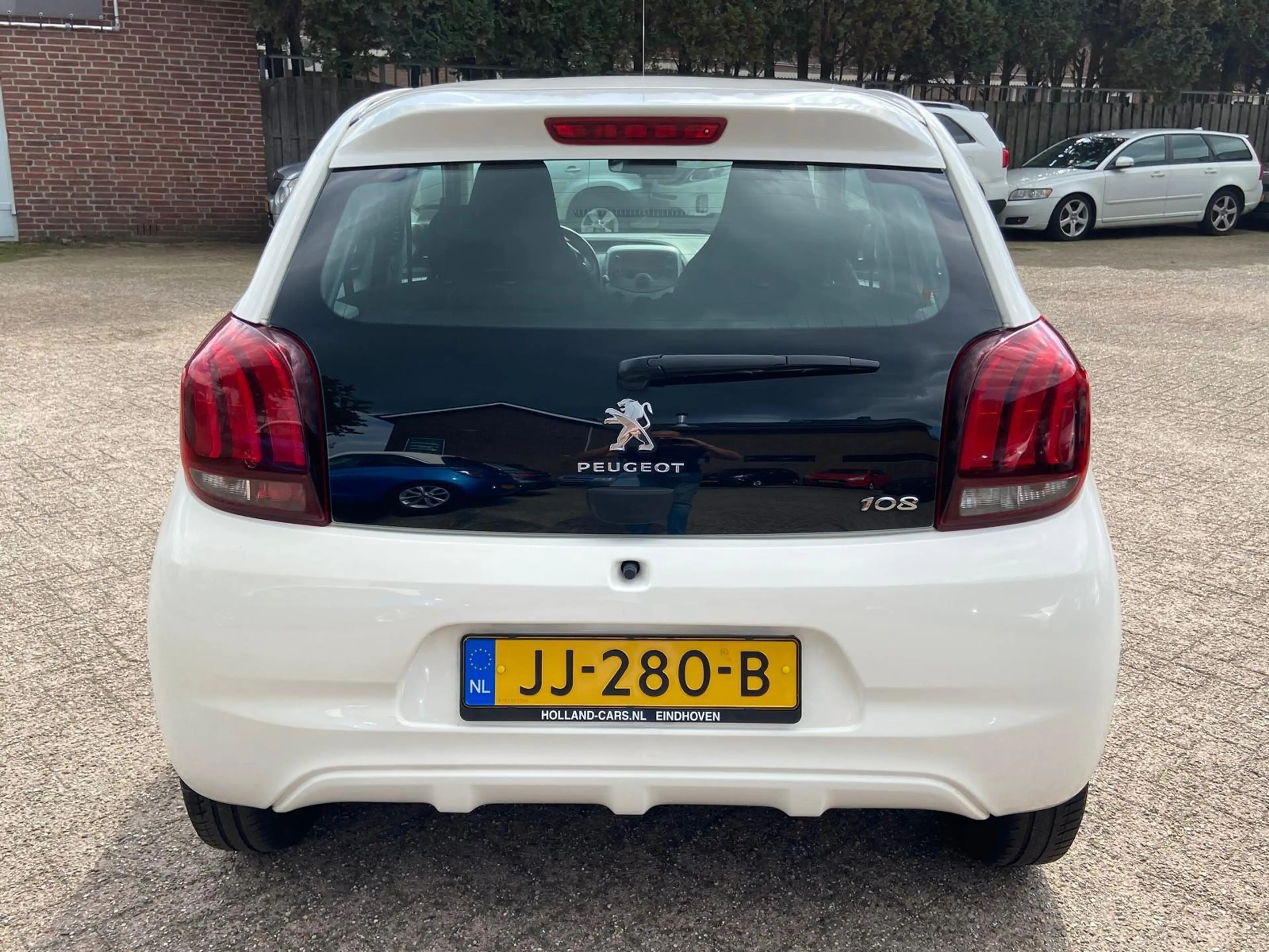 Peugeot 108 1.0 e-VTi Active 5-deurs - Airco - Led-dagrijverli — photo 4