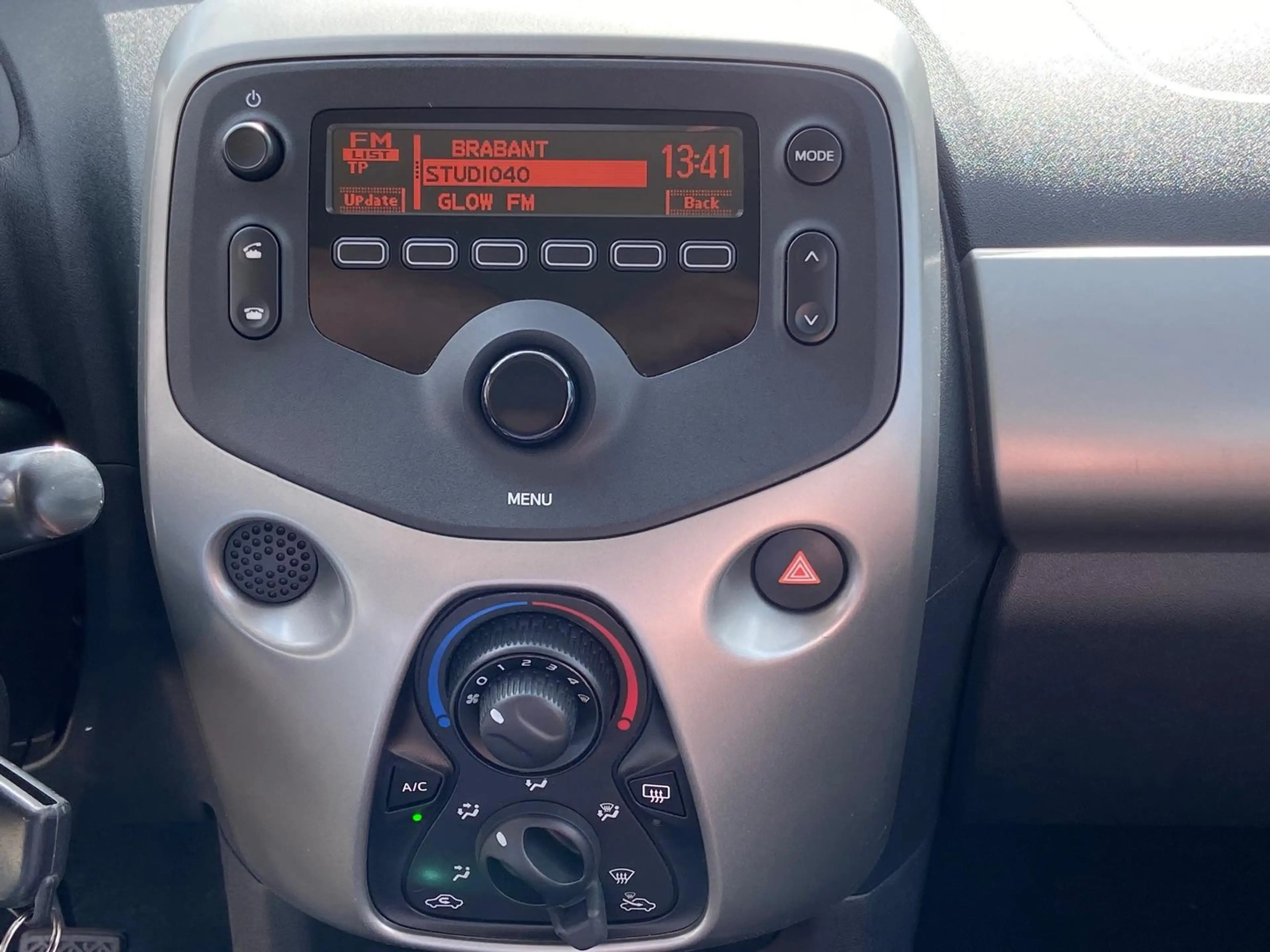 Peugeot 108 1.0 e-VTi Active 5-deurs - Airco - Led-dagrijverli — photo 14