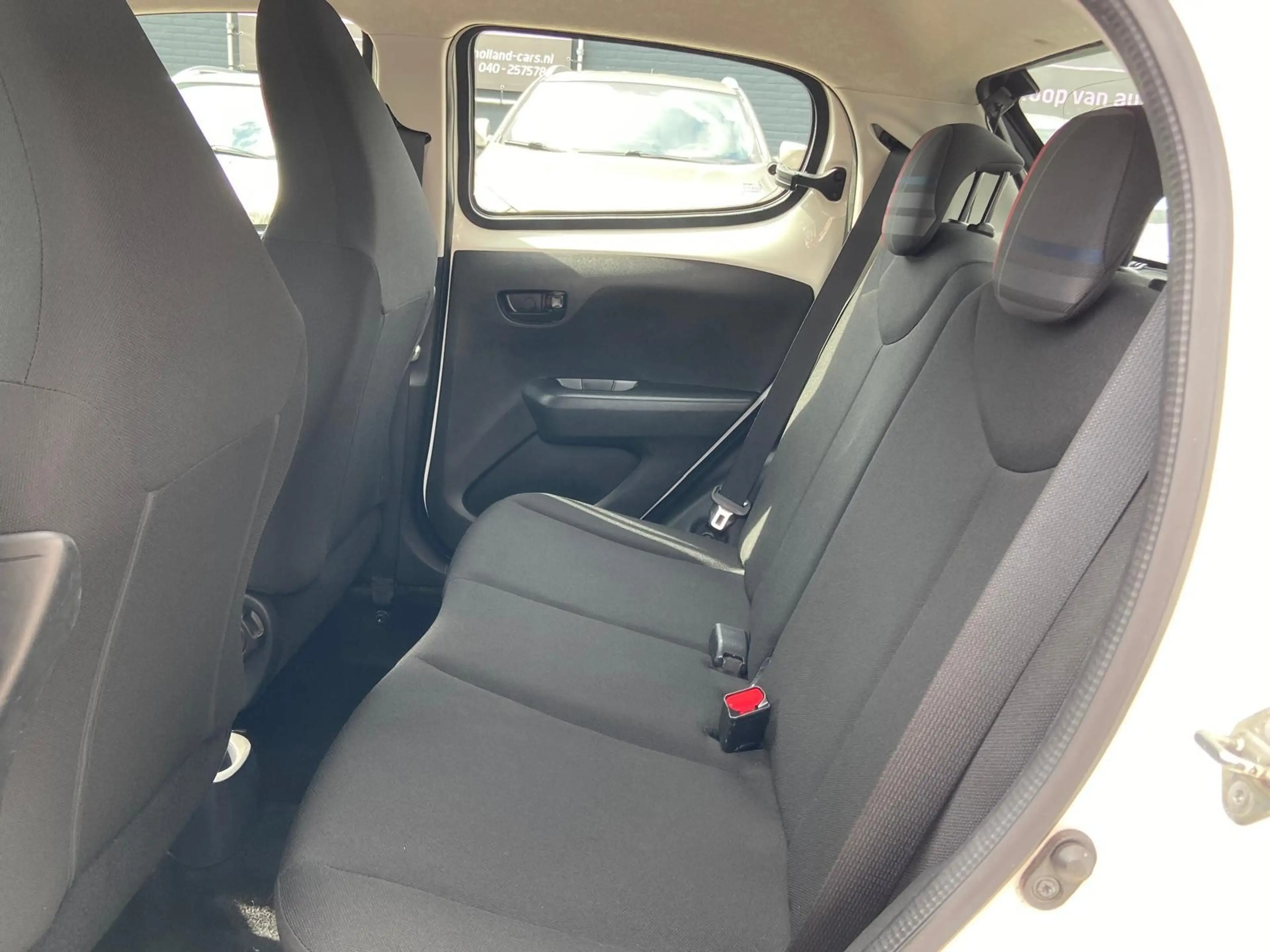 Peugeot 108 1.0 e-VTi Active 5-deurs - Airco - Led-dagrijverli — photo 12