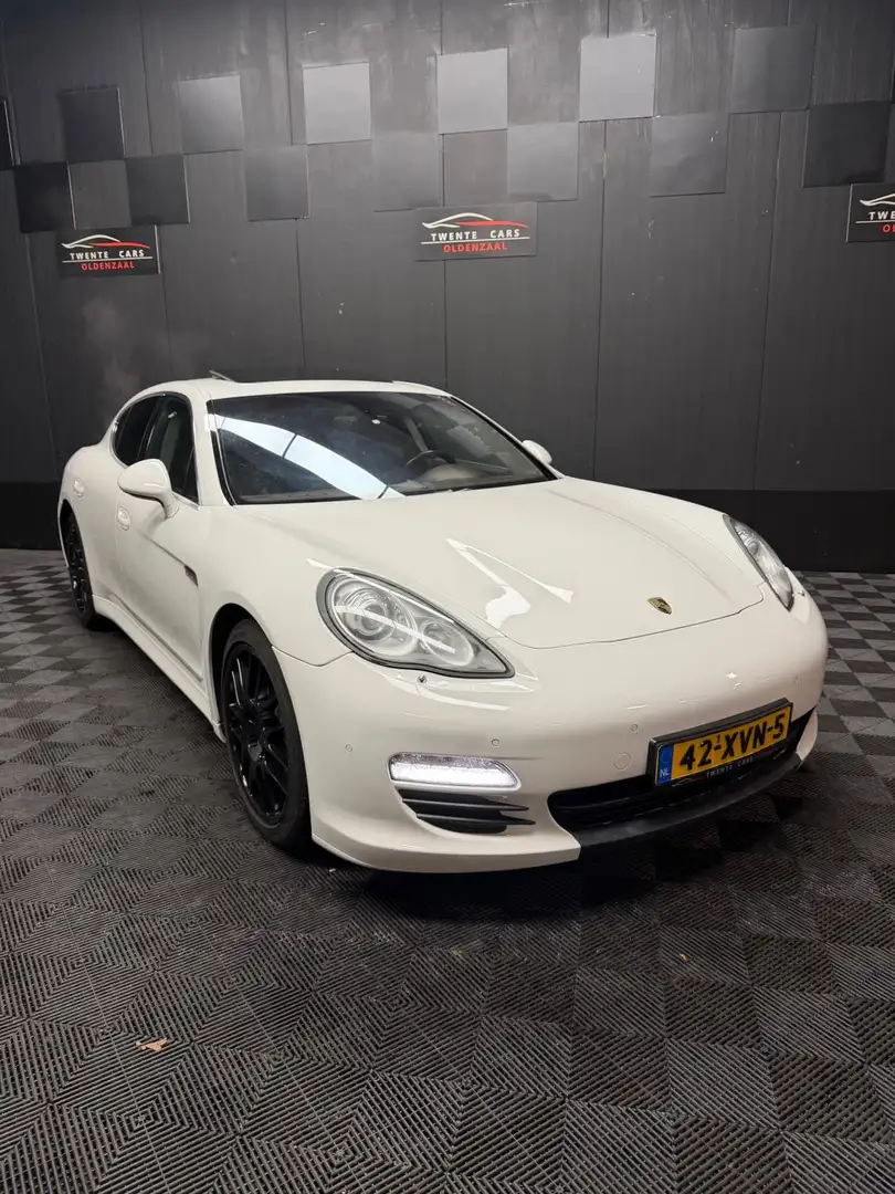 Porsche Panamera 4.8 4S | Pano | Camera | Led | Navi | Memory | Weiß - 1