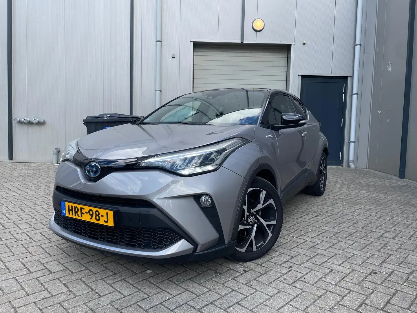 Toyota C-HR C-HR 2.0 Hybrid Team D | Camera | Carplay | keyl| Silver - 1