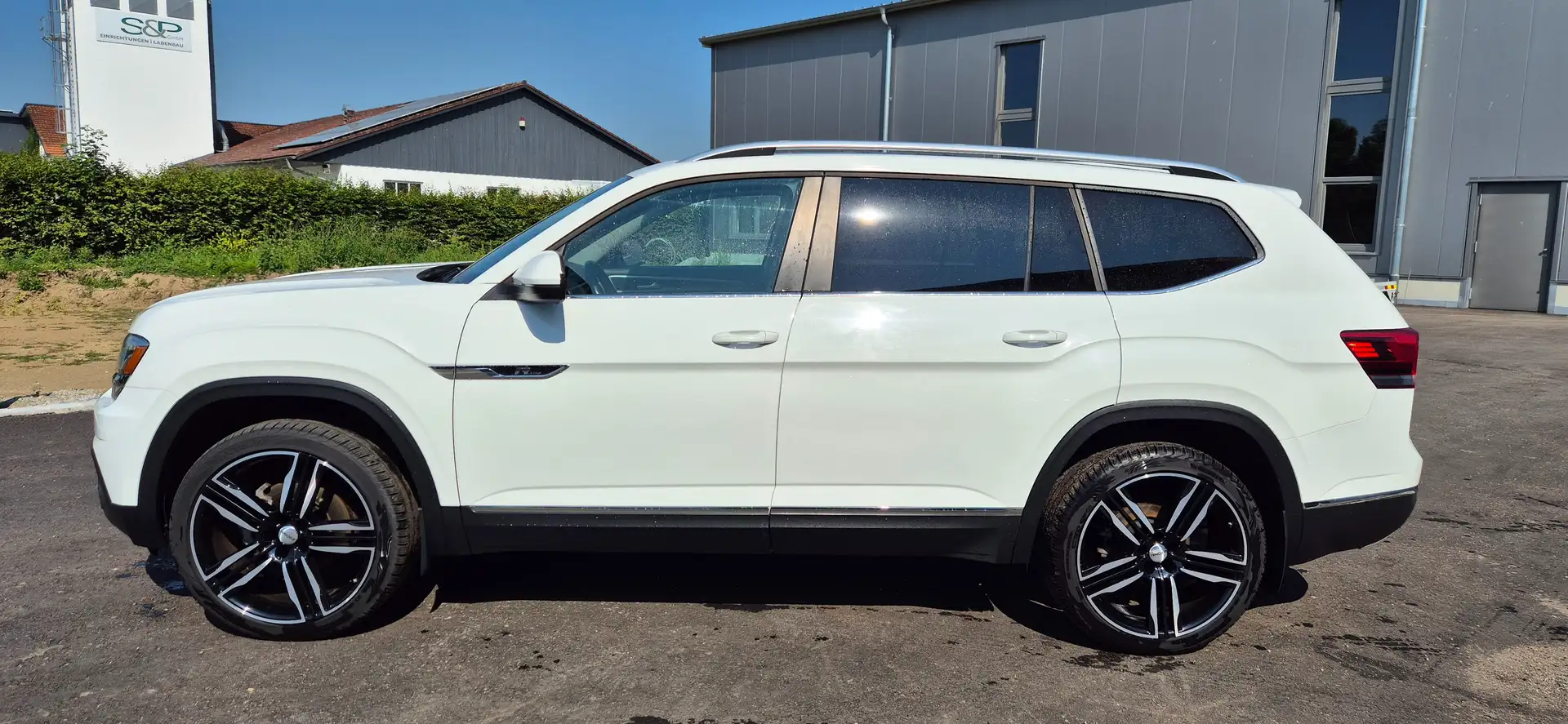 Volkswagen Atlas R-Line 3.6l VR6 280PS Blanc - 2