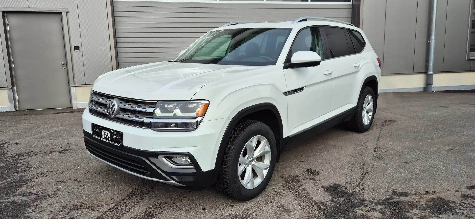 Volkswagen Atlas R-Line 3.6l VR6 280PS Weiß - 2
