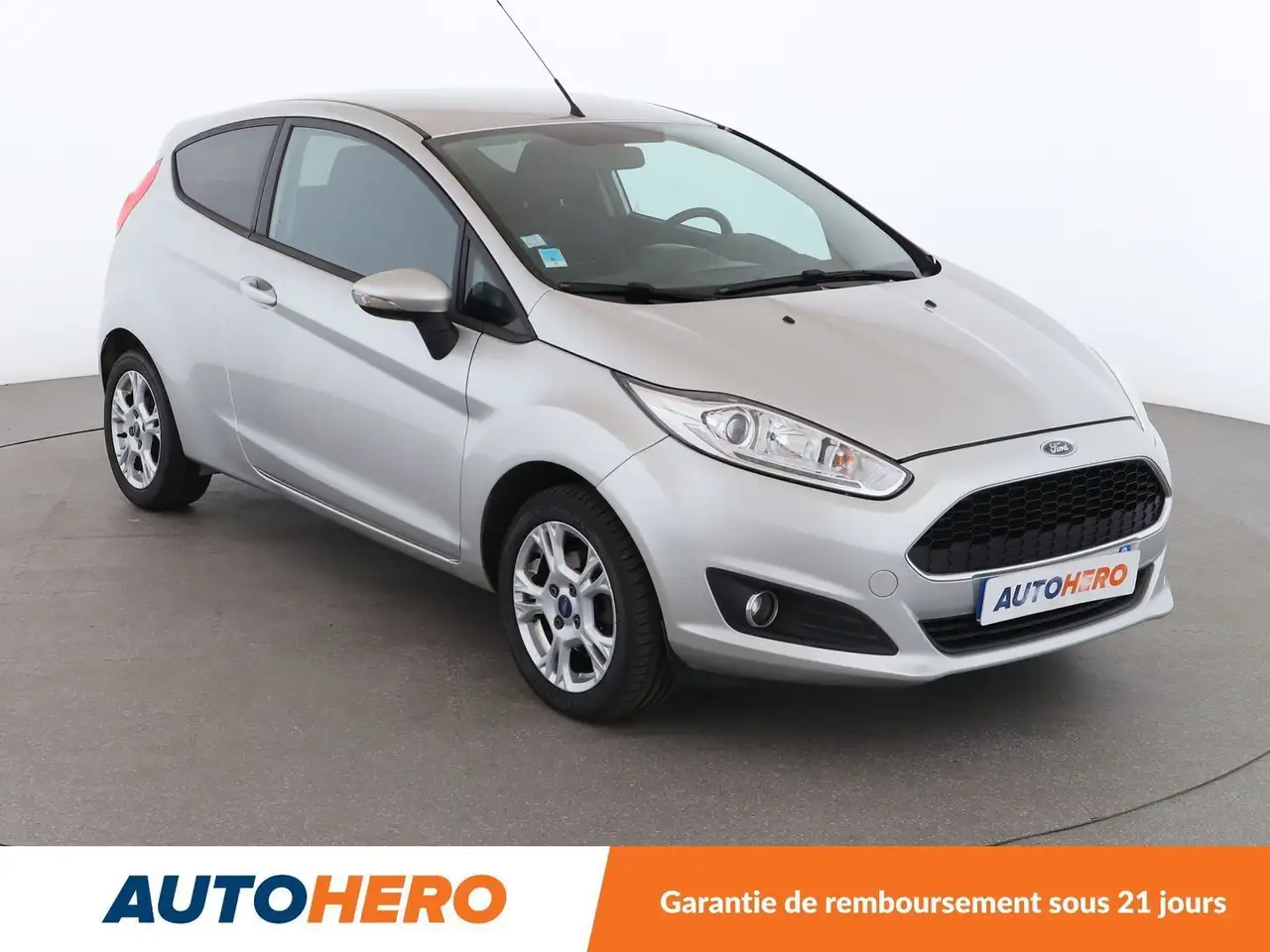 Ford Fiesta 3 portes — photo 8