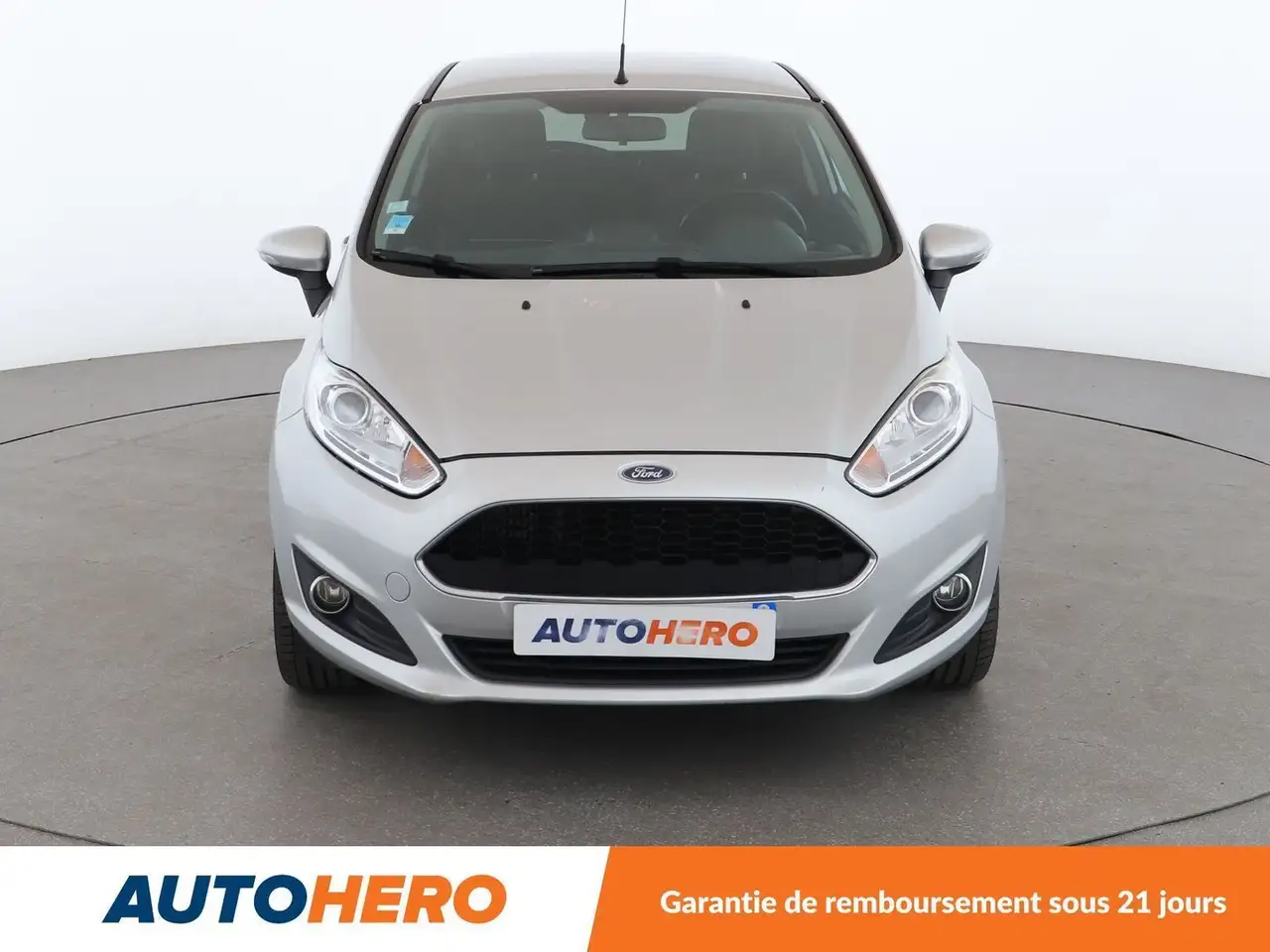 Ford Fiesta 3 portes — photo 9