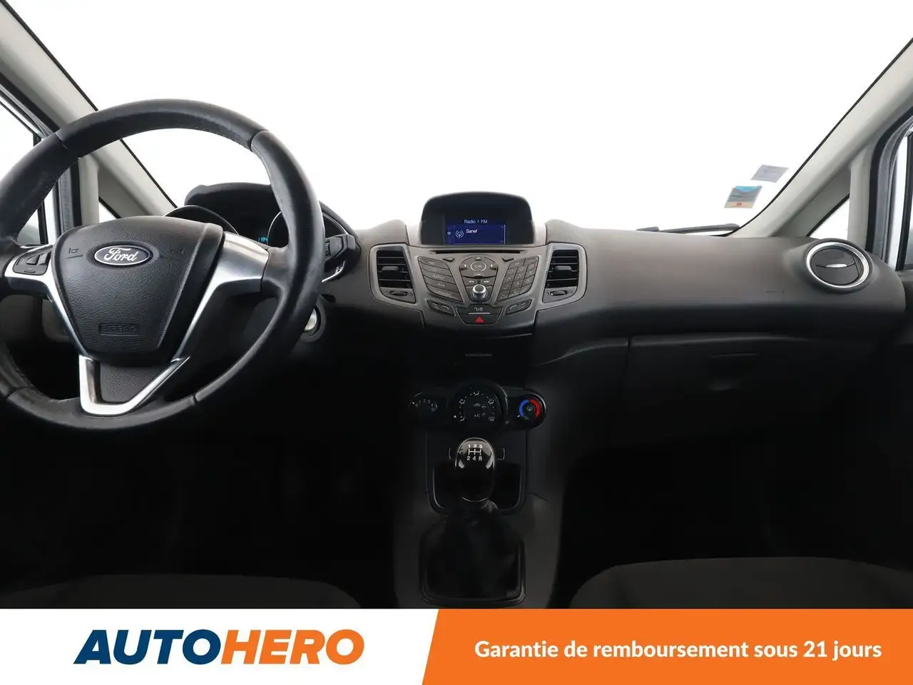 Ford Fiesta 3 portes — photo 12