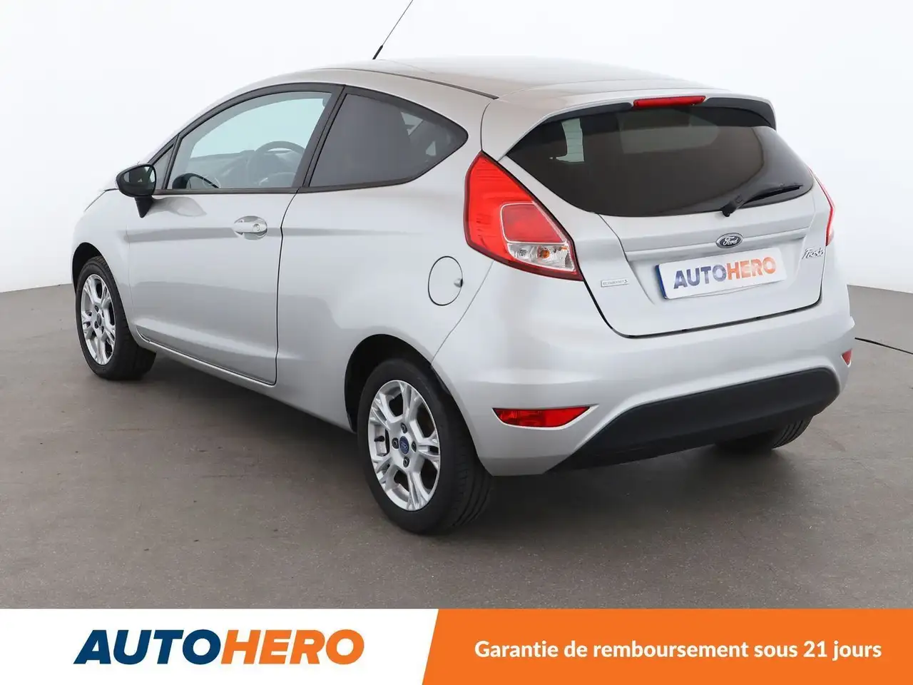 Ford Fiesta 3 portes — photo 4