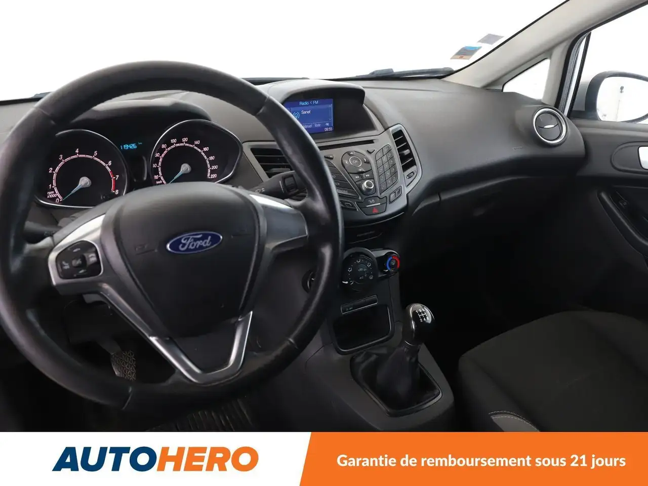 Ford Fiesta 3 portes — photo 11