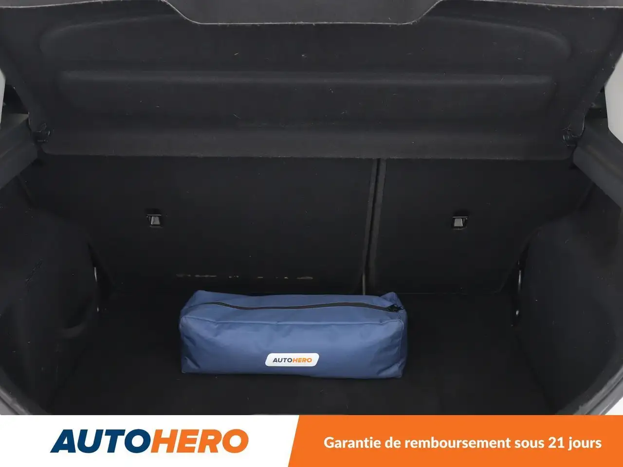Ford Fiesta 3 portes — photo 17