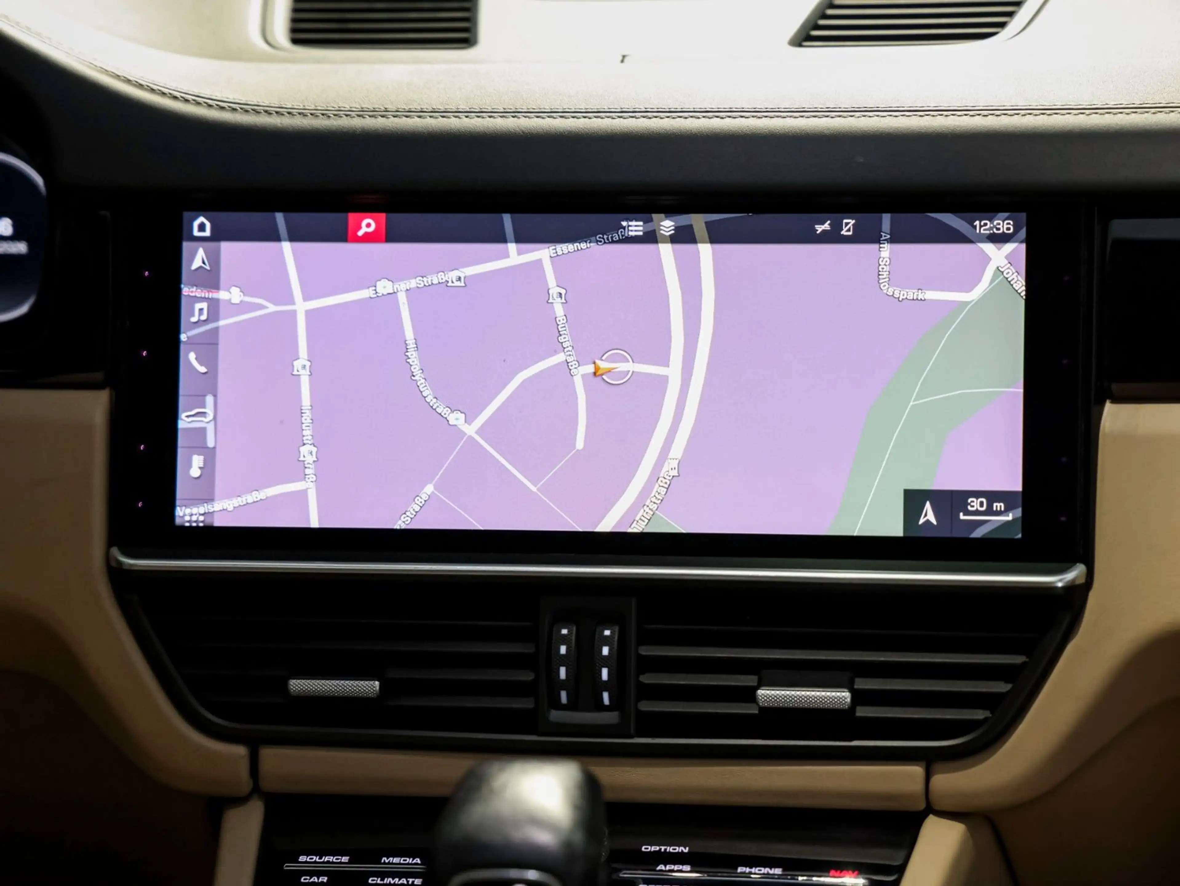 Porsche Cayenne **PANO-BOSE-LUFT-STANDHEIZUNG-TV** — photo 15