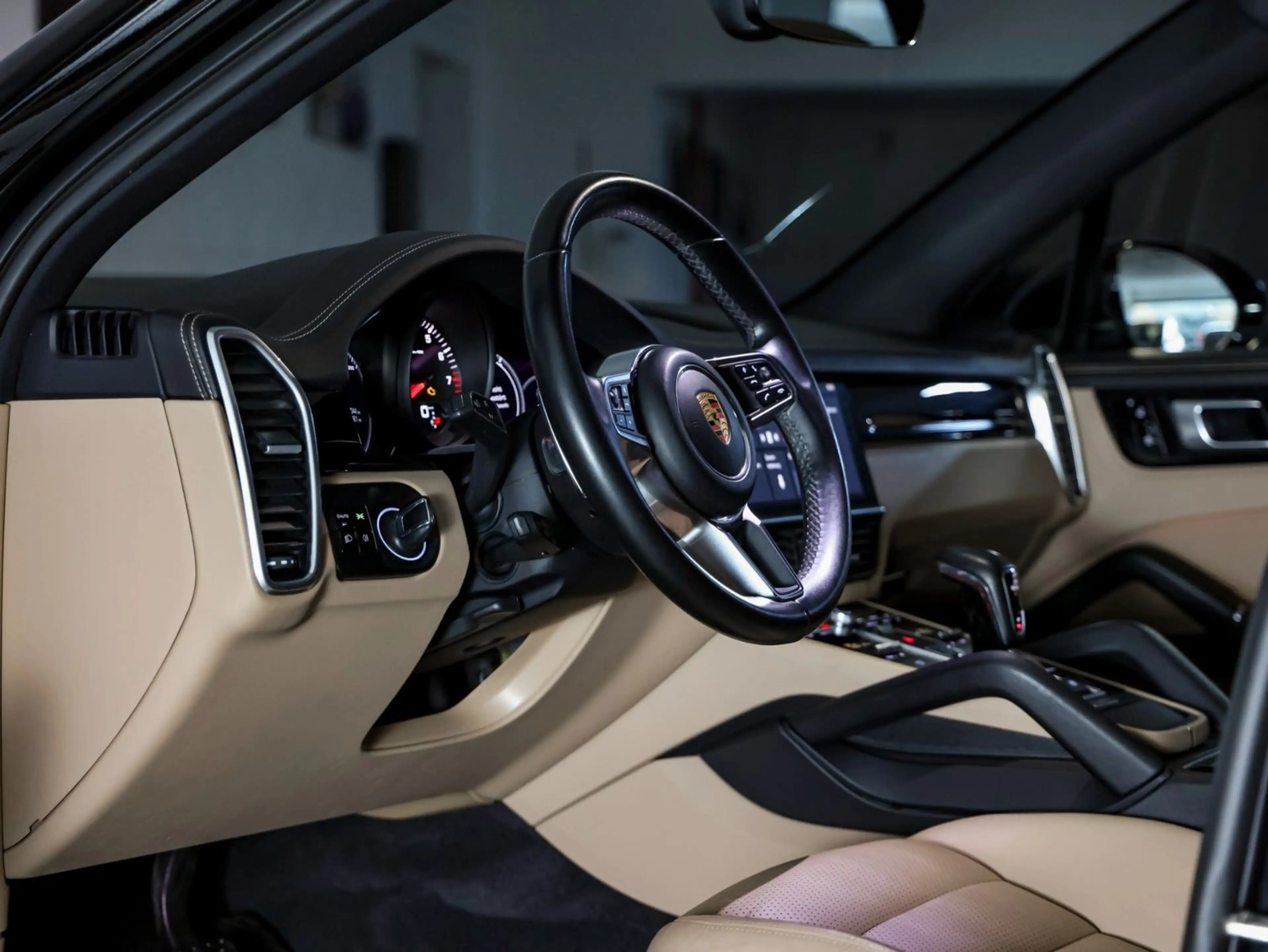 Porsche Cayenne **PANO-BOSE-LUFT-STANDHEIZUNG-TV** — photo 7