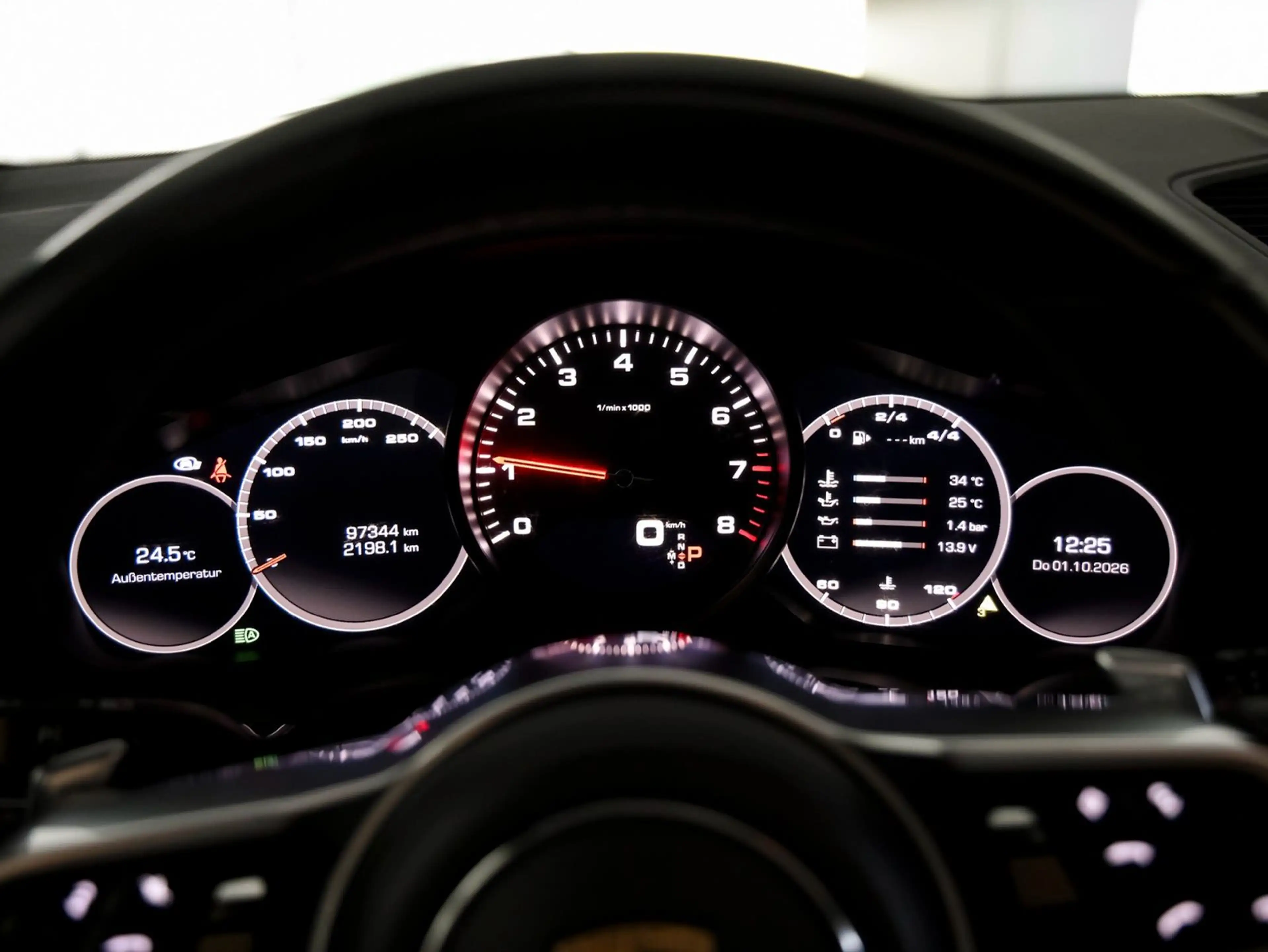 Porsche Cayenne **PANO-BOSE-LUFT-STANDHEIZUNG-TV** — photo 10