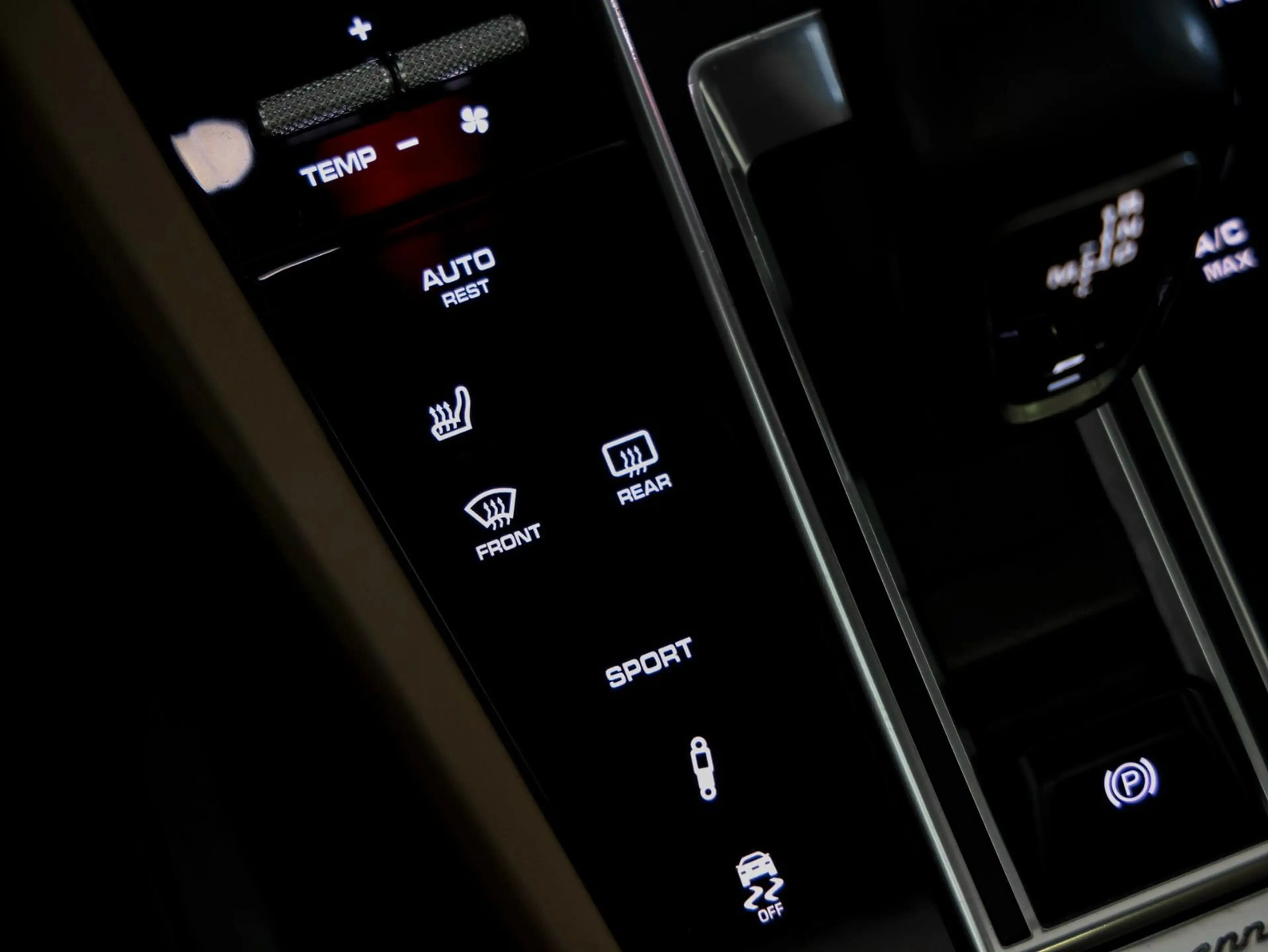Porsche Cayenne **PANO-BOSE-LUFT-STANDHEIZUNG-TV** — photo 14