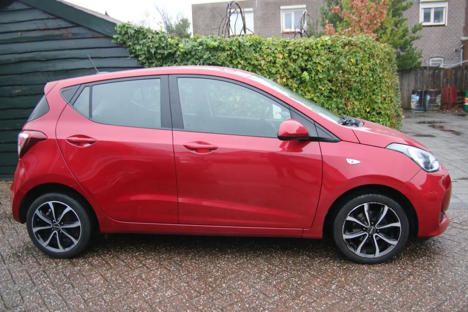 Hyundai i10 1.0i Comfort | Apple carplay | Airco | Navigatie | Rouge - 2