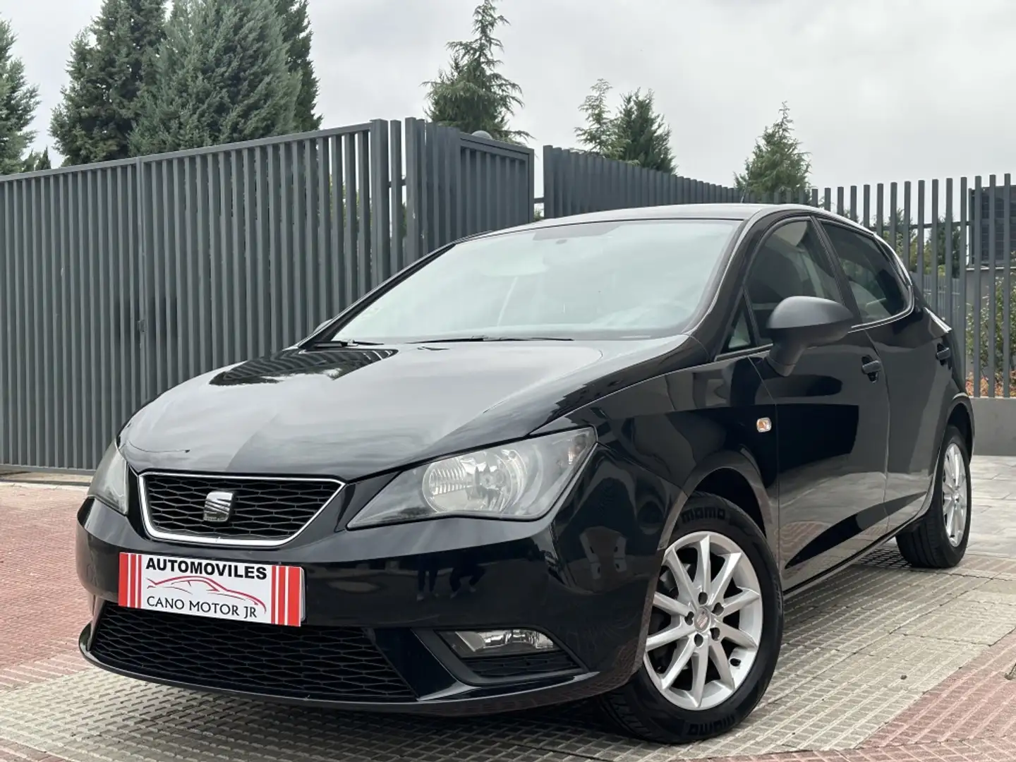 SEAT Ibiza 1.6TDI CR Copa Reference DPF Noir - 1