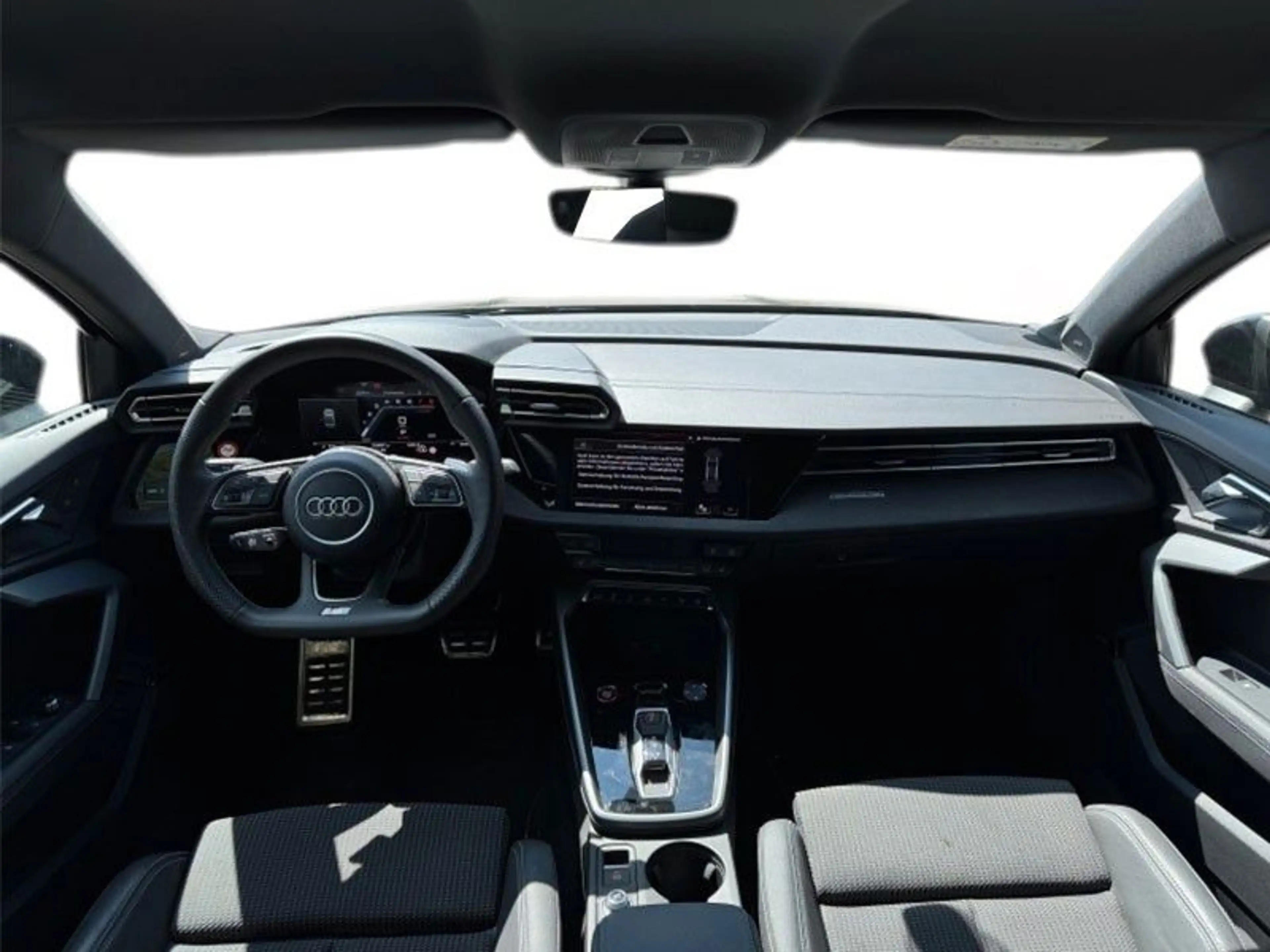 Audi S3 Limousine 2.0 TFSI quattro — photo 11