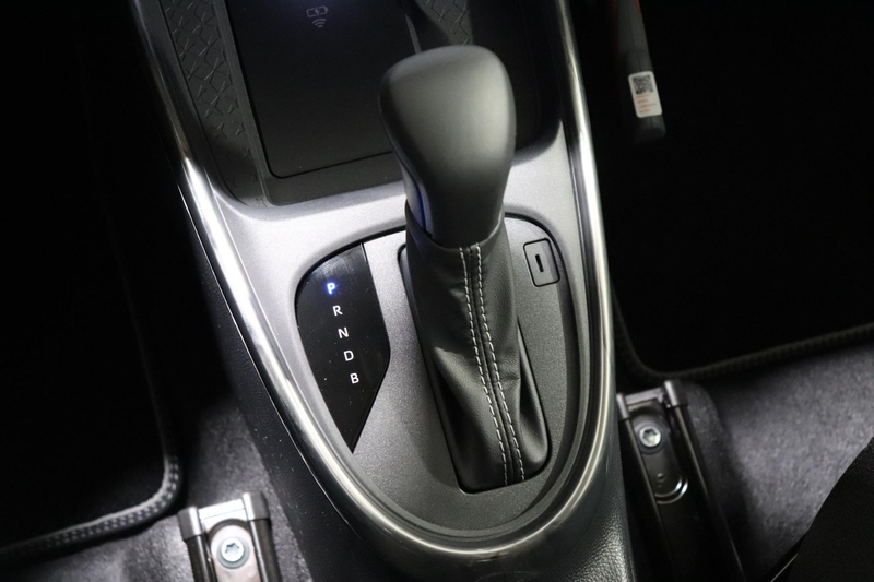Toyota Aygo X Hybrid 115 GR Sport, JBL, Stoelverwarming, Sensore — photo 12