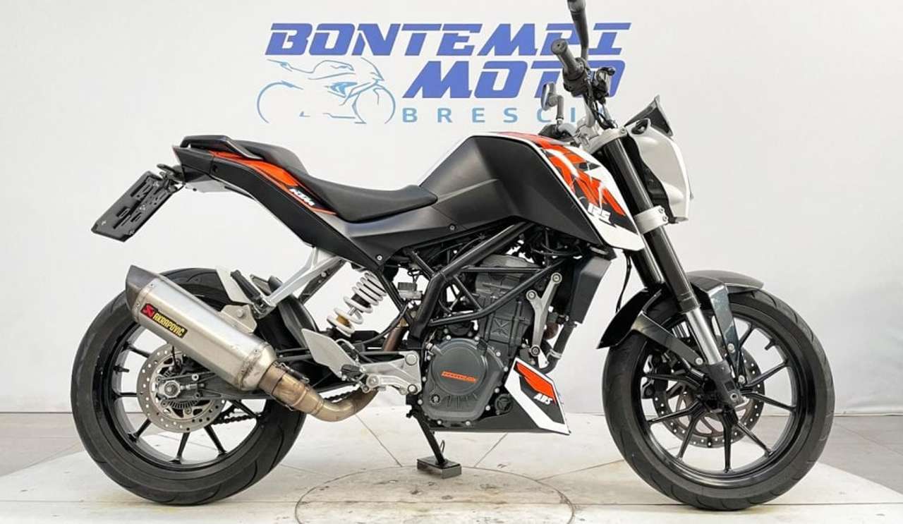 KTM 125 Duke 2014 - PAT A1 + AKRAPOVIC