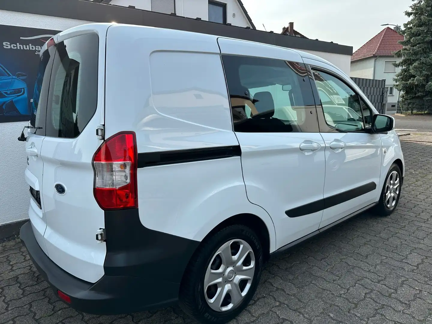 Ford Courier Transit Courier 1,5 TDCI Klima 5-SItze 2x Schiebet Weiß - 2