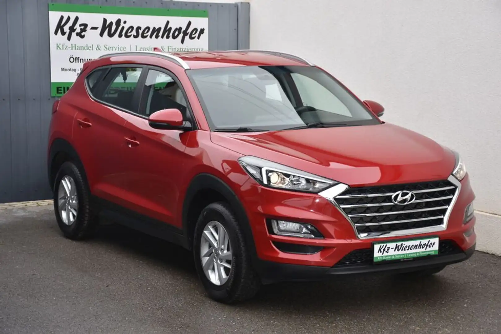 Hyundai TUCSON Run 2WD / Service NEU / Finanzierung / Rood - 1
