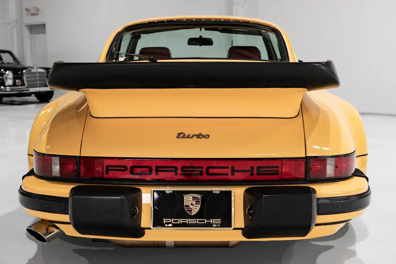 Porsche 930 TURBO 3.3 SUNROOF COUPE (ONLY 28,671 MILES) ONLY 28,671 MILES, foto 8