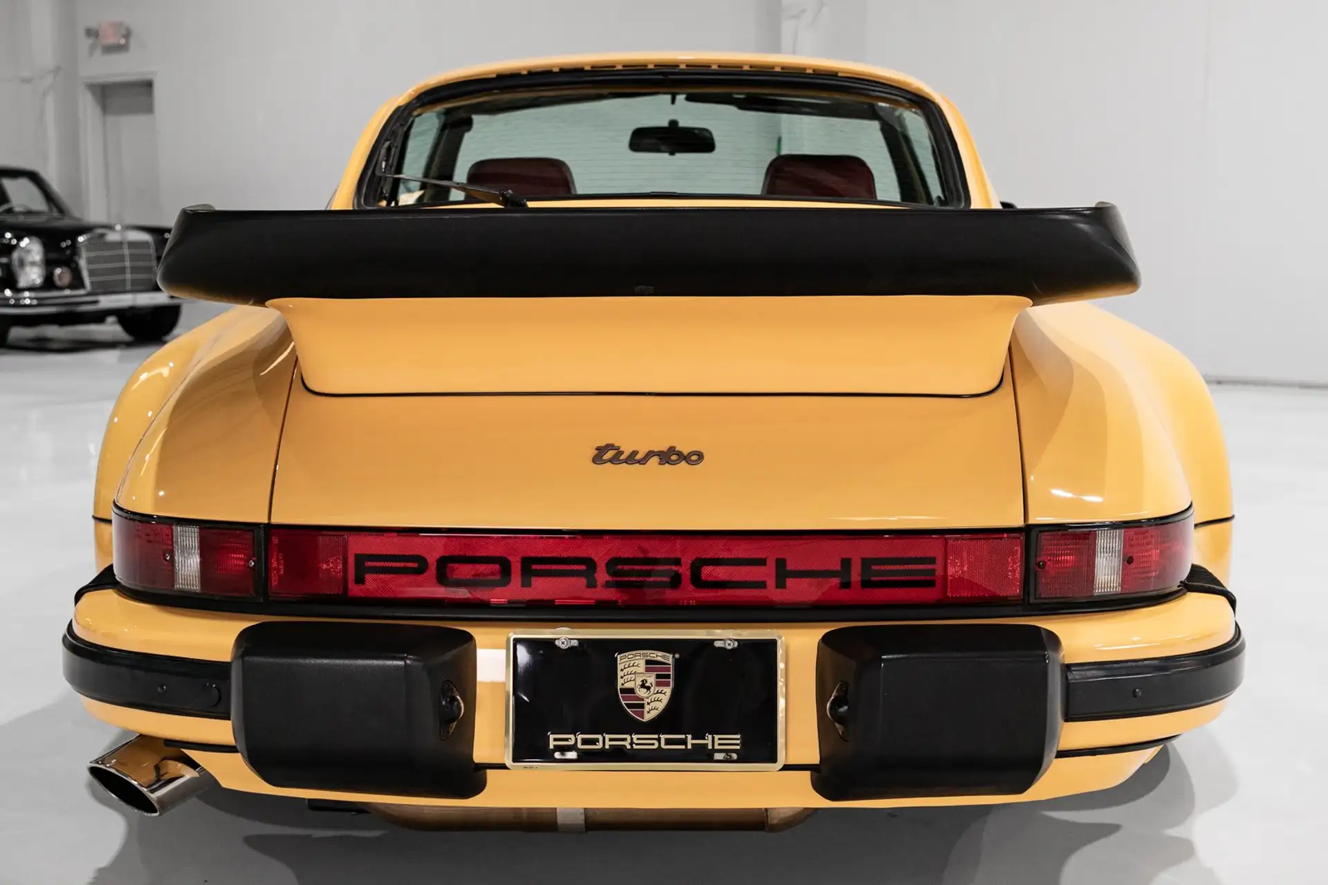 포르쉐 911 Turbo Coupe 1979 노랑 사진 8