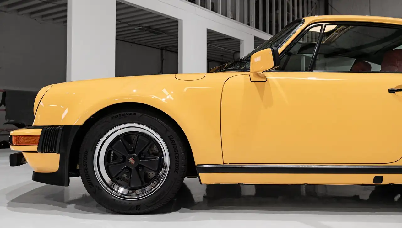 Porsche 930 TURBO 3.3 SUNROOF COUPE (ONLY 28,671 MILES) ONLY 28,671 MILES, foto 11