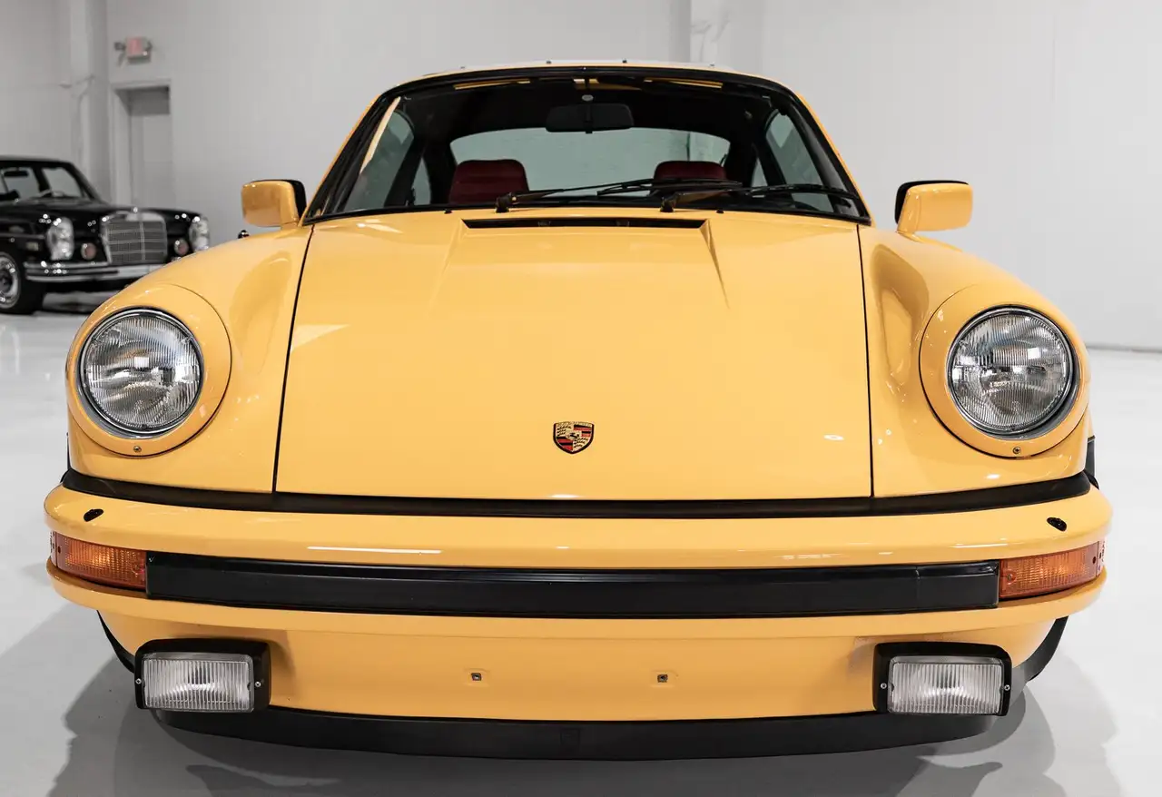Porsche 930 TURBO 3.3 SUNROOF COUPE (ONLY 28,671 MILES) ONLY 28,671 MILES, foto 4