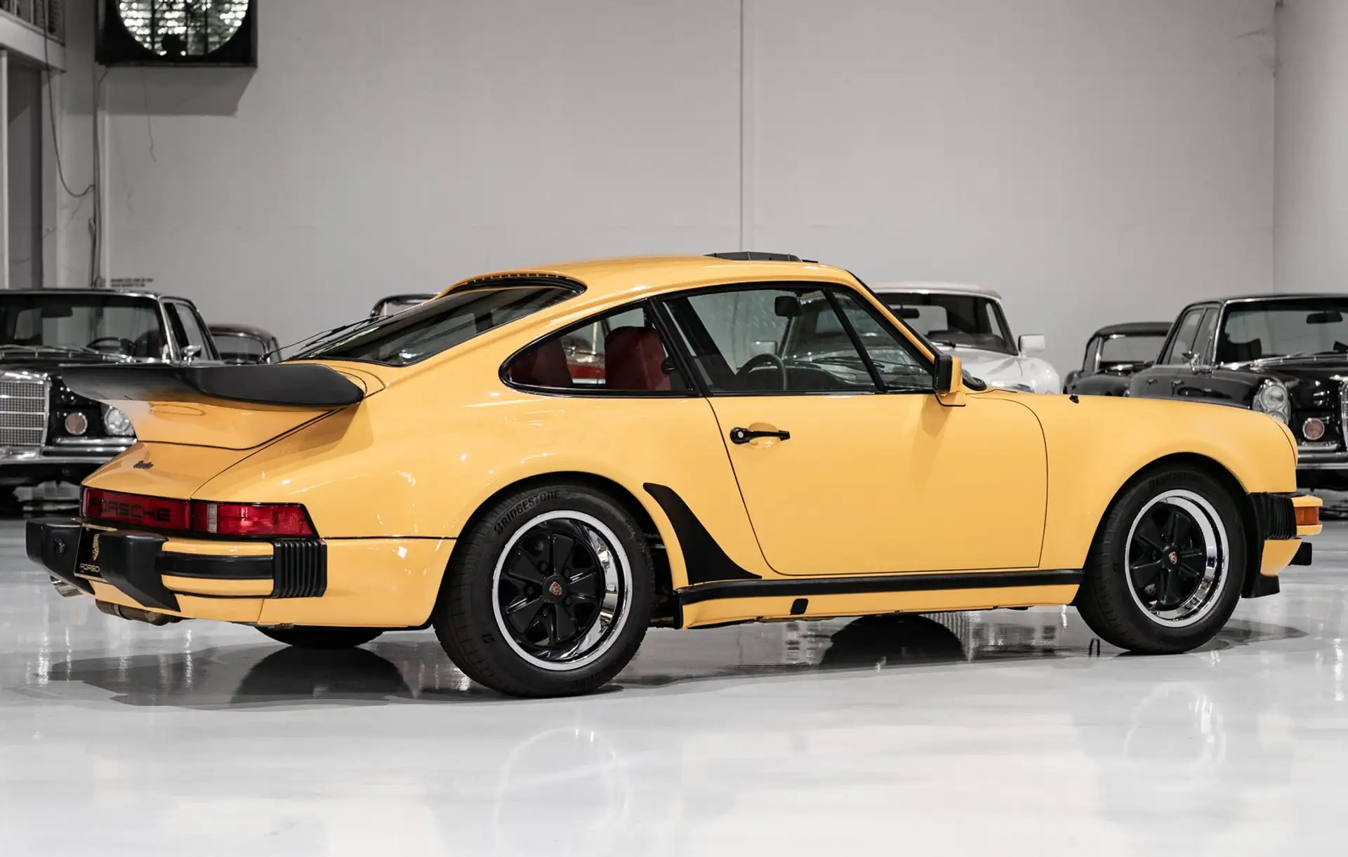 포르쉐 911 Turbo Coupe 1979 노랑 사진 6