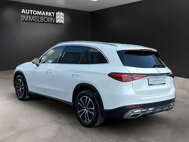 Mercedes-Benz GLC view 6