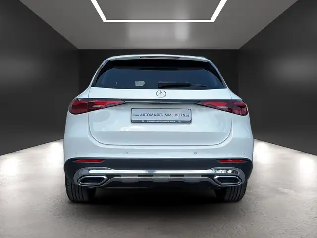 Mercedes-Benz GLC view 10