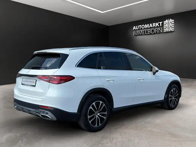 Mercedes-Benz GLC view 8