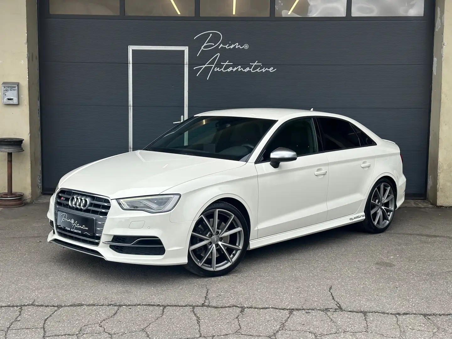 Audi S3 Quattro Limo 2.0TFSI Bang&Olufsen* ab €249,- Білий - 2