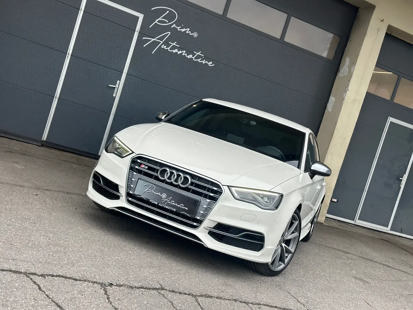 Audi S3 Quattro Limo 2.0TFSI Bang&Olufsen* ab €249,- Білий - 1