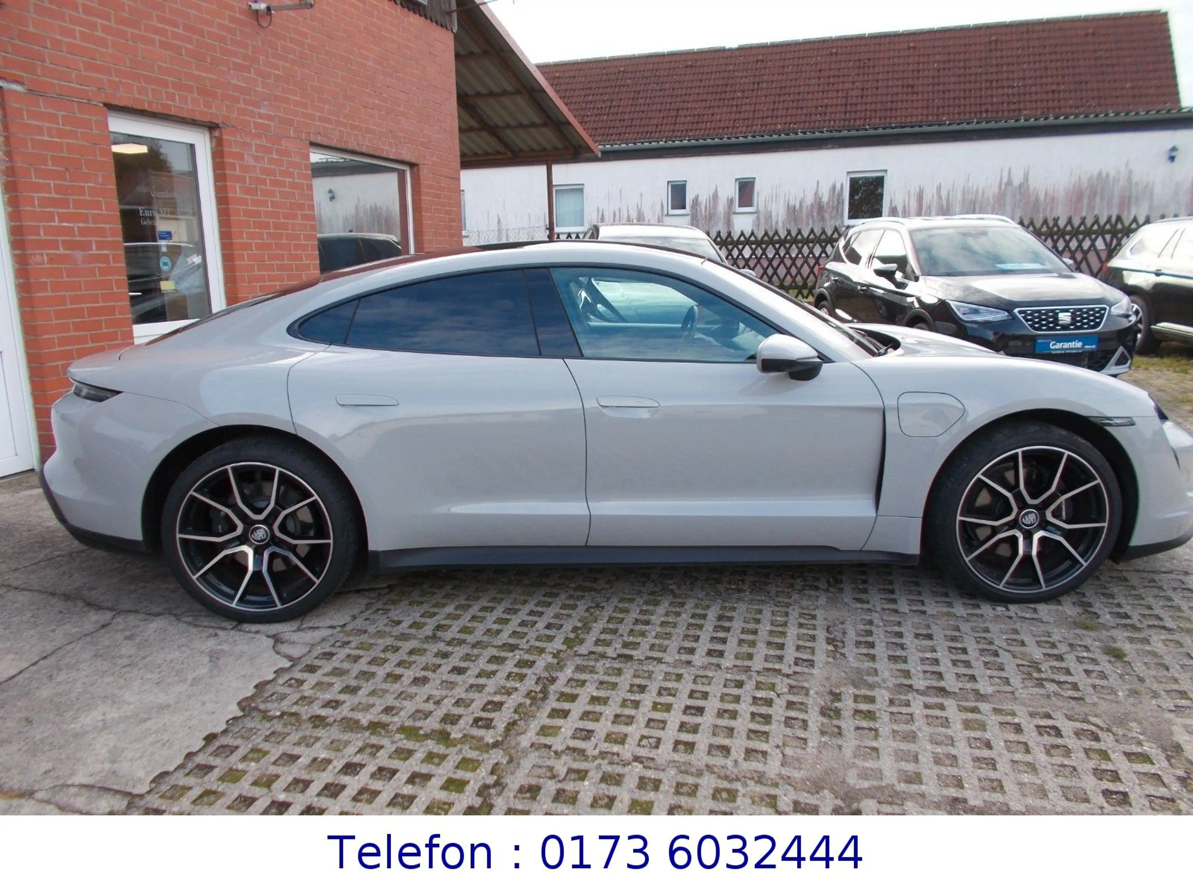 Porsche Taycan Pano,BOSE,360°,Bat+,LuftFaW,Beif.Displ. — photo 9