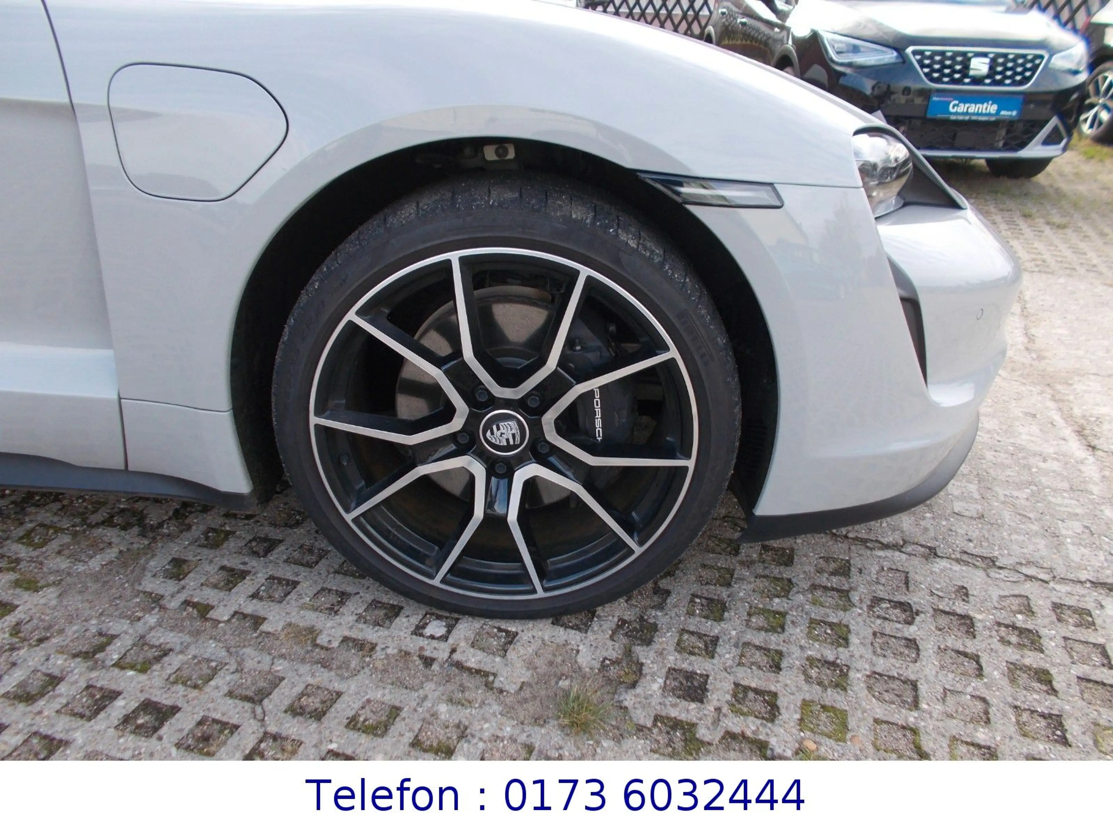 Porsche Taycan Pano,BOSE,360°,Bat+,LuftFaW,Beif.Displ. — photo 11
