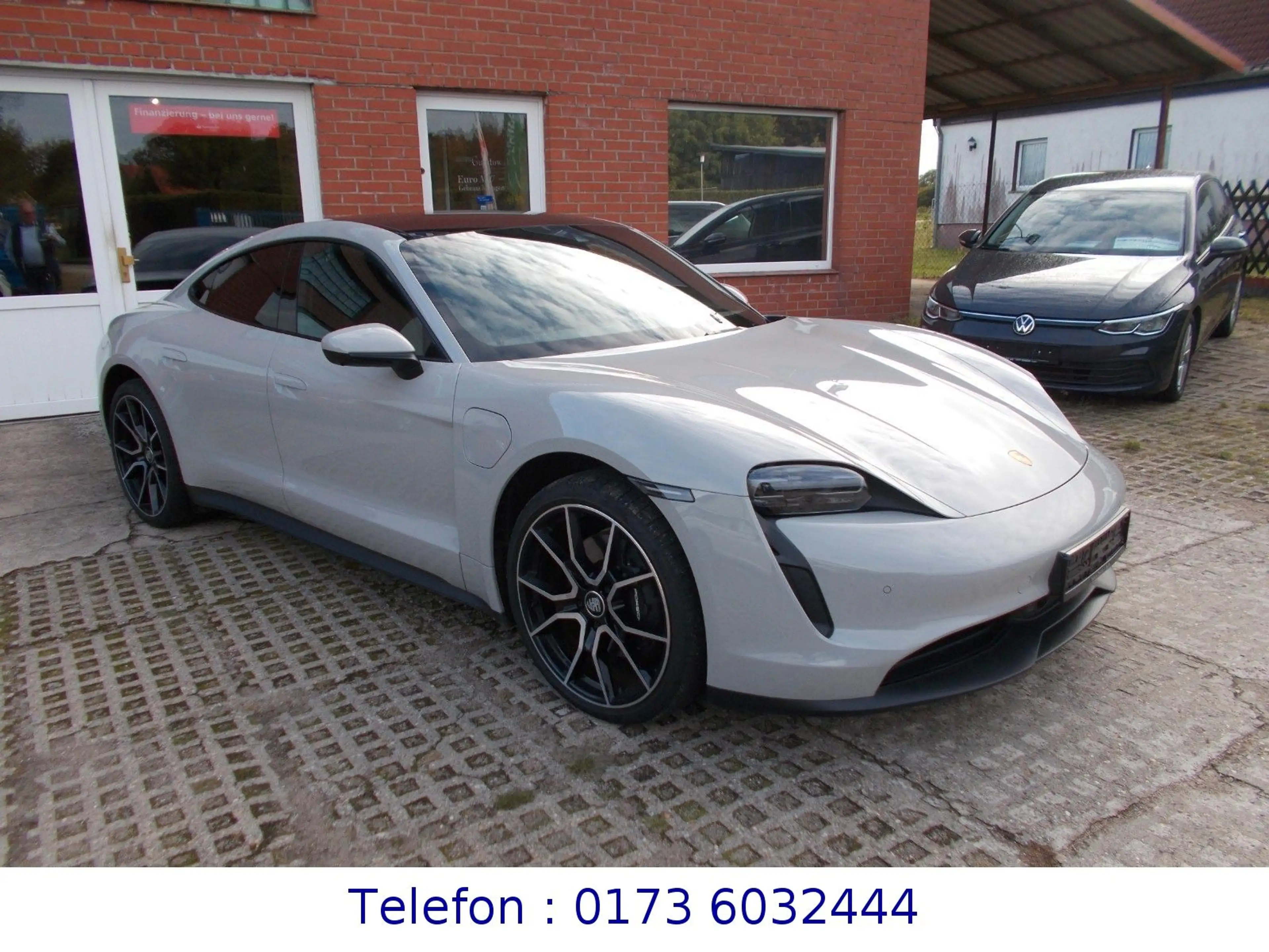 Porsche Taycan Pano,BOSE,360°,Bat+,LuftFaW,Beif.Displ. — photo 10