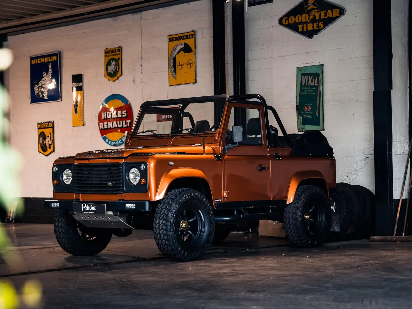 Land Rover Defender Defender 90 belair limiterd 1/75 32,900 ex vat Orange - 2
