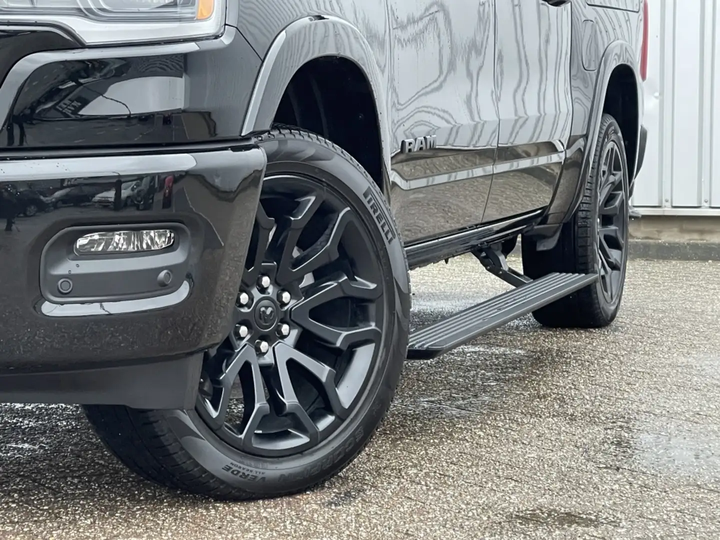 Dodge RAM 1500 MY2025 BPM Vrij 4x4 Crew Cab Limited Night Noir - 2
