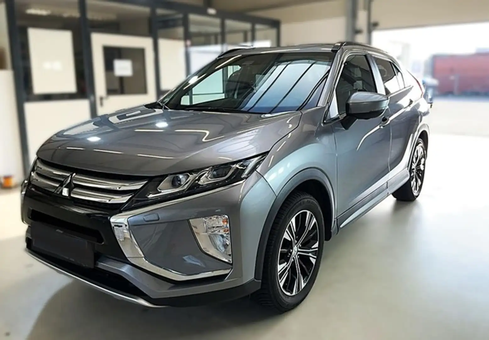 Mitsubishi Eclipse Cross Cross1.5 Auto. Navi/Pdc/Temp/Ahk/1.Hand Grau - 2