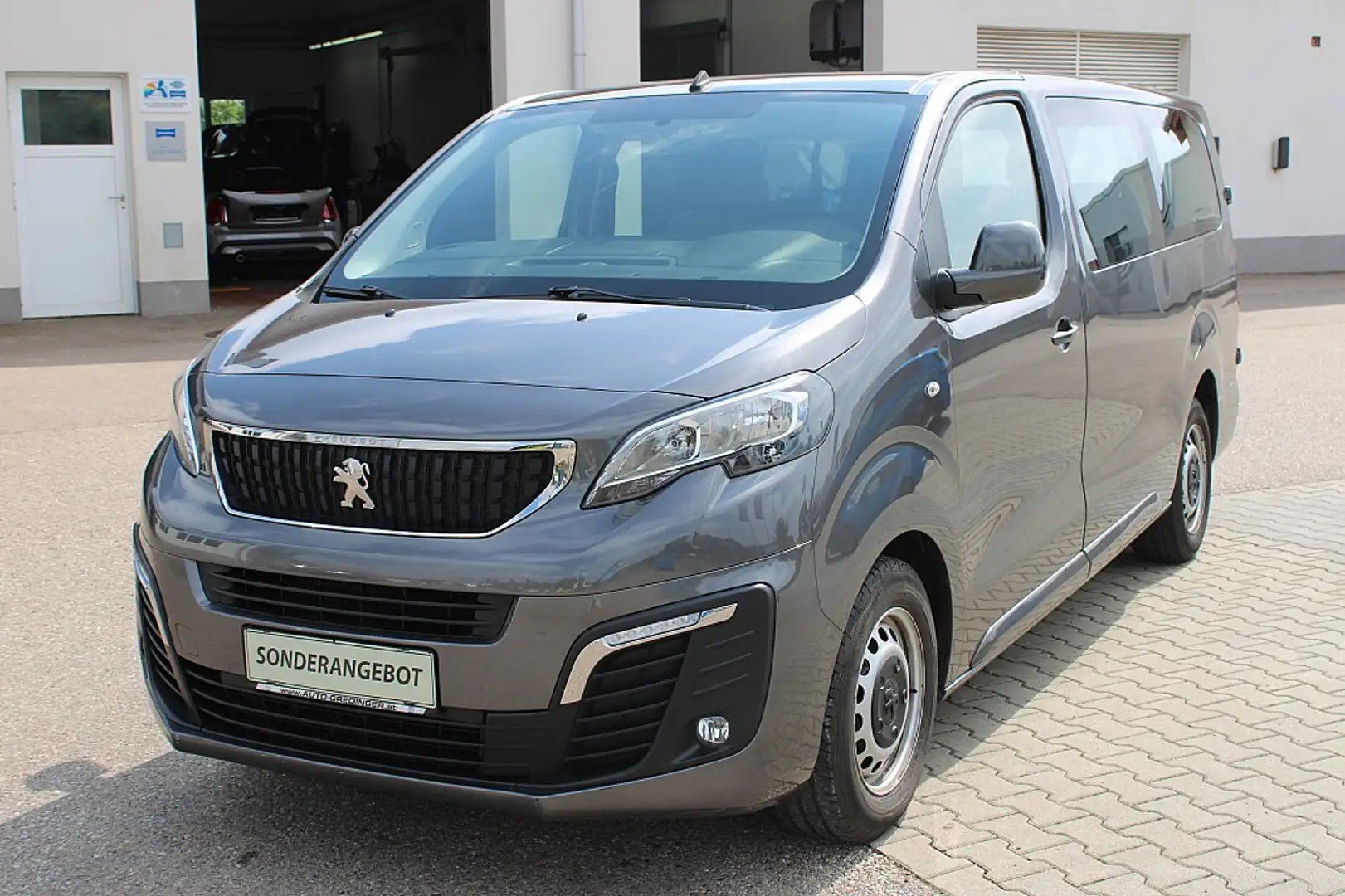 Peugeot Expert Kombi BlueHDi 115 S&S Lang L3 Grau - 1