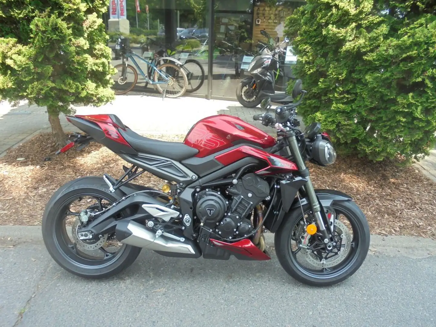 Triumph Street Triple RS Rosso - 2
