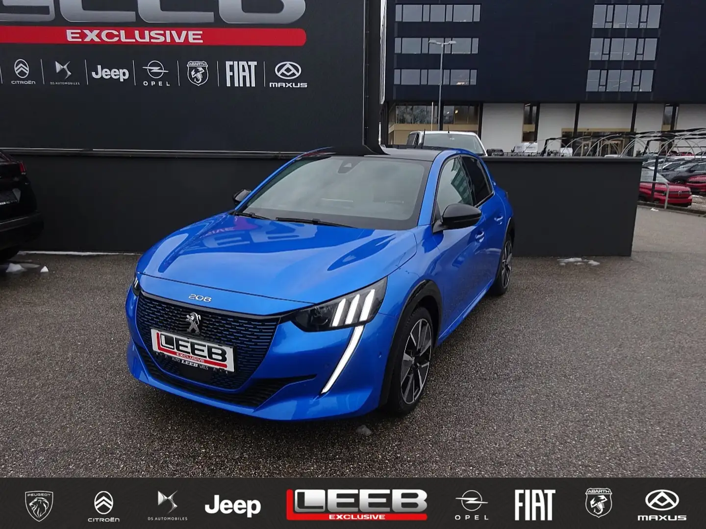 Peugeot e-208 50kWh GT Blau - 1