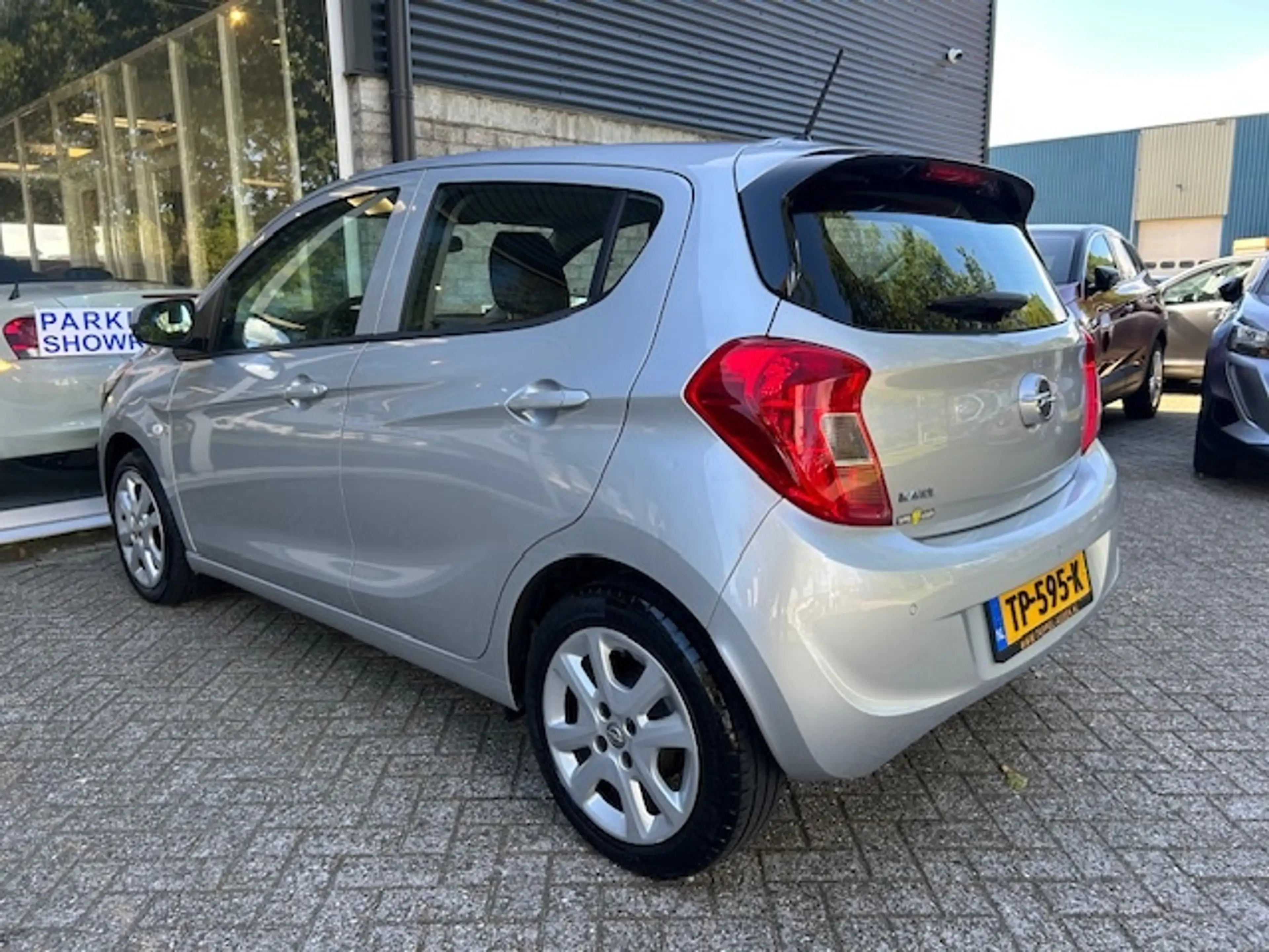 Opel Karl 1.0 ecoFLEX Edition PDC/CRUISE/AIRCO — photo 23
