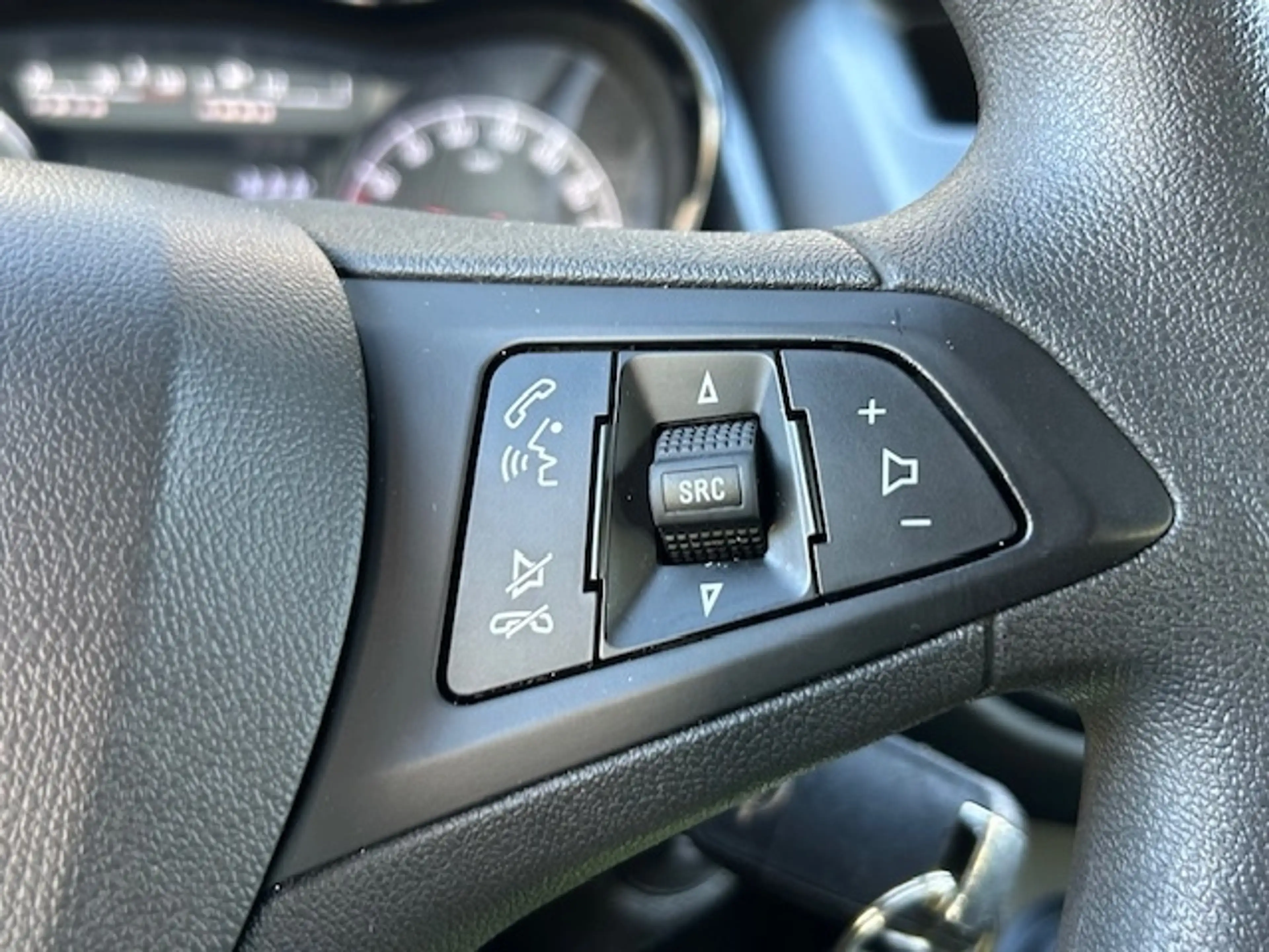 Opel Karl 1.0 ecoFLEX Edition PDC/CRUISE/AIRCO — photo 18