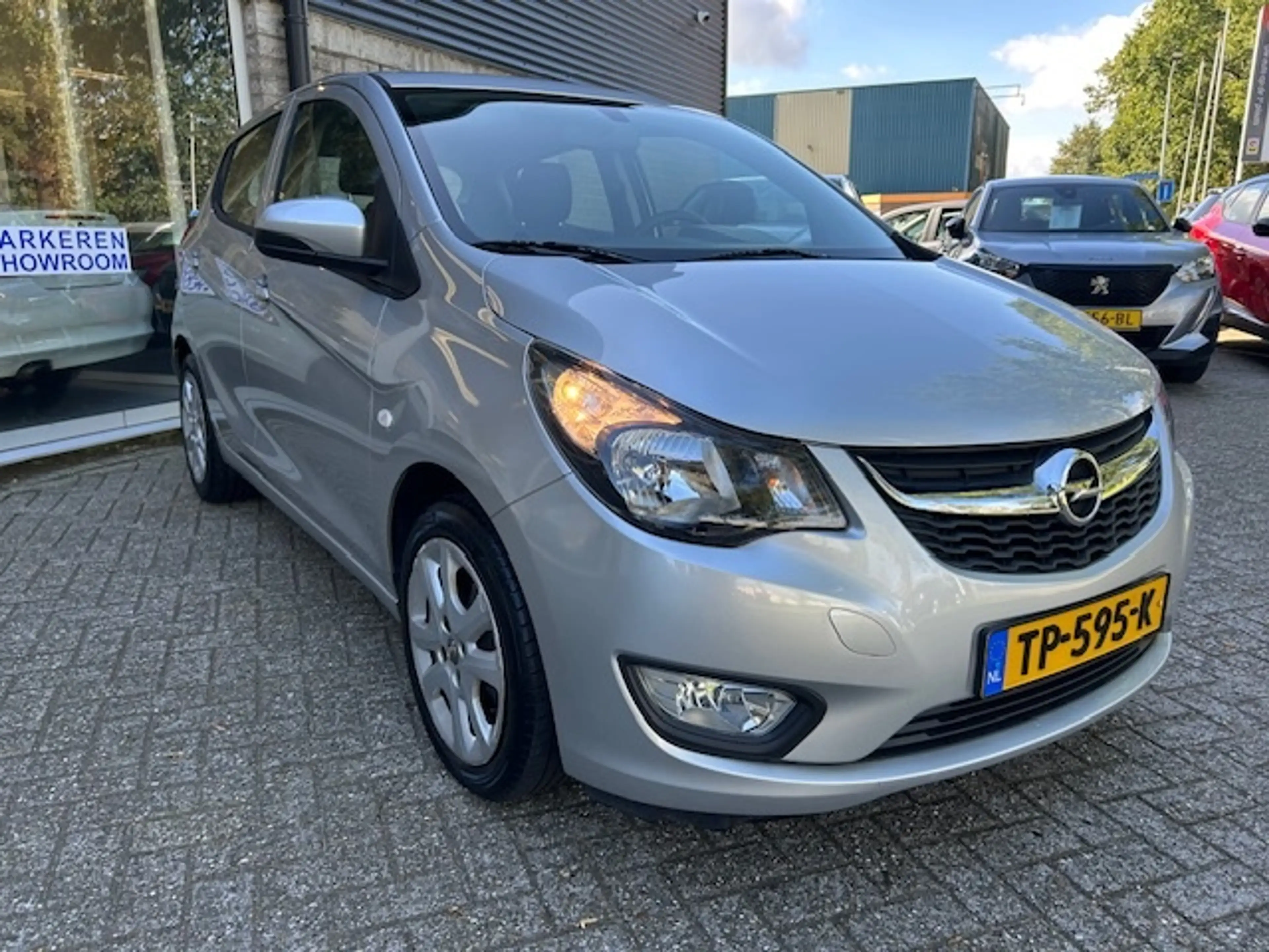 Opel Karl 1.0 ecoFLEX Edition PDC/CRUISE/AIRCO — photo 3