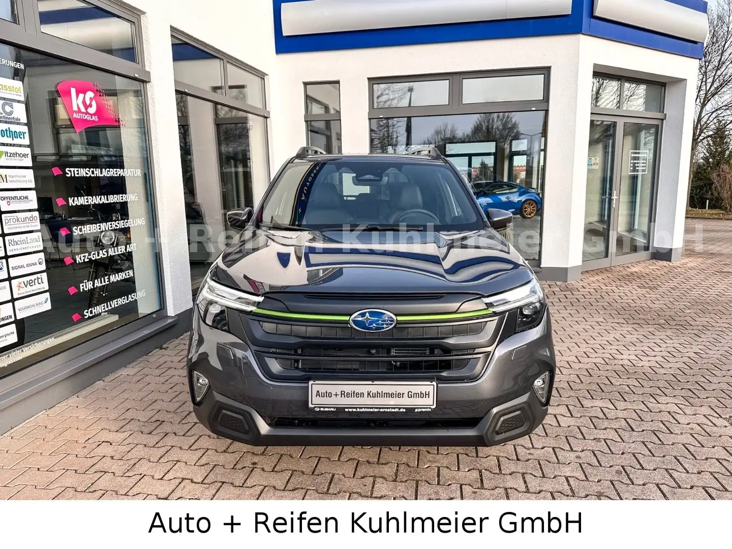 Subaru Forester 2.0ie CVT Edition Exclusive Cross Grau - 1