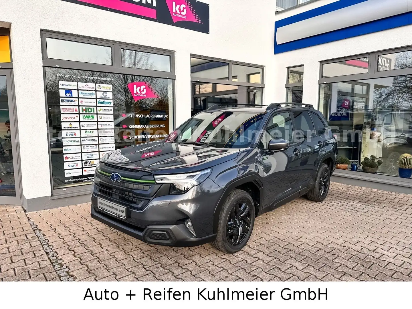 Subaru Forester 2.0ie CVT Edition Exclusive Cross Grau - 2