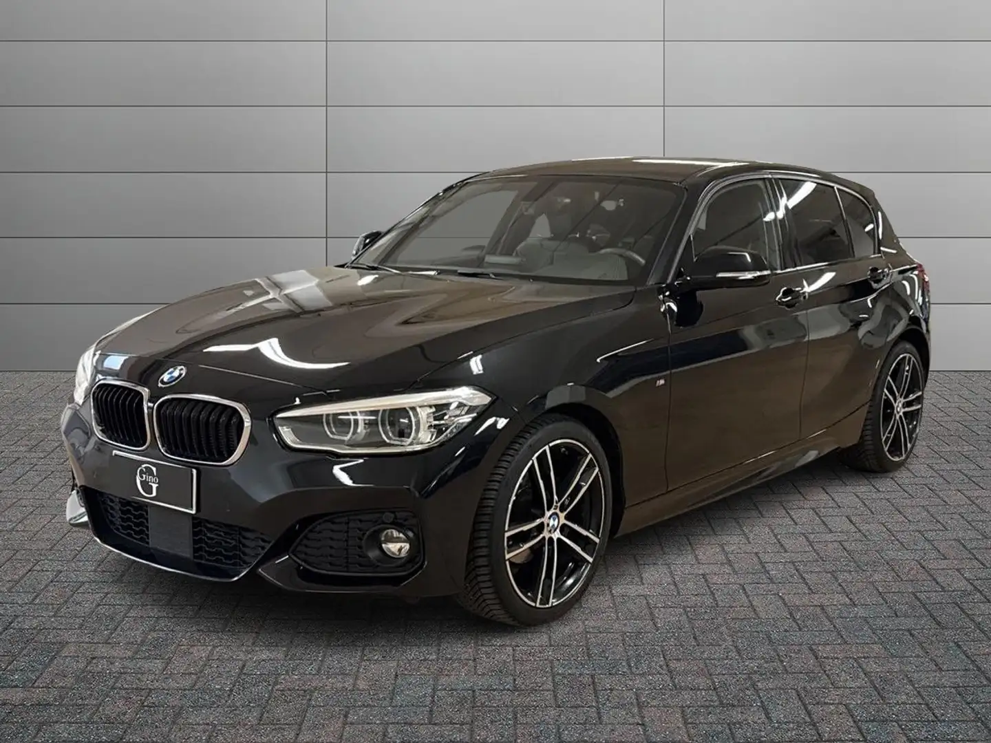 BMW 116 d 5p Msport auto Schwarz - 1