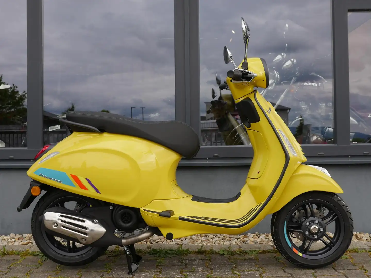 Vespa Primavera 50 / S - mehrere Farben - Lager - 2